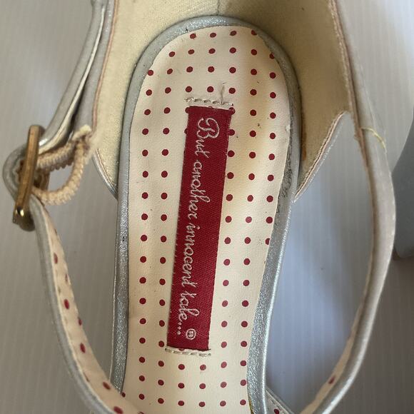 Vintage Style T-Strap Block Heel Silver Shoes Size 6.5 But Another Innocent Tale - Picture 7 of 10